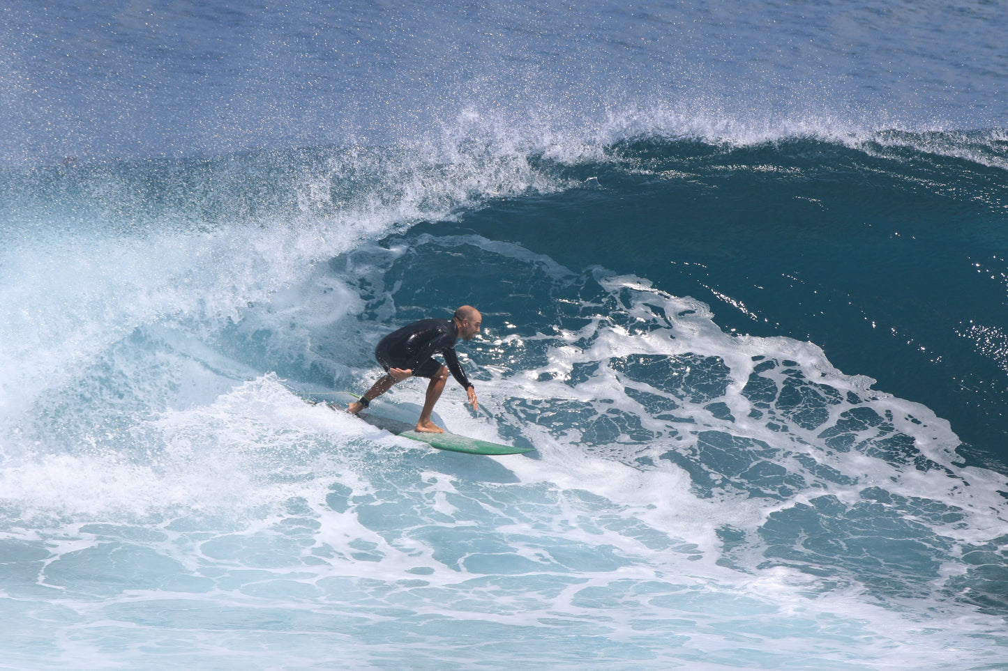 Online Surf Video Analysis